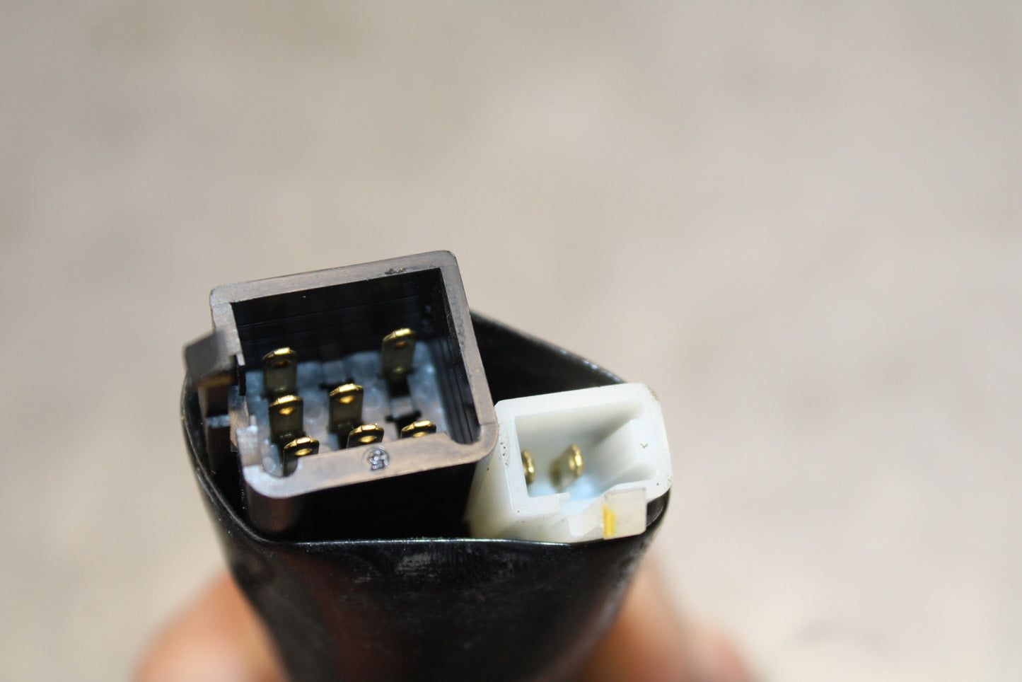 18-23 KAWASAKI NINJA 400 LEFT CLIP ON HANDLE HORN SIGNALS SWITCH SWITCHES BB660