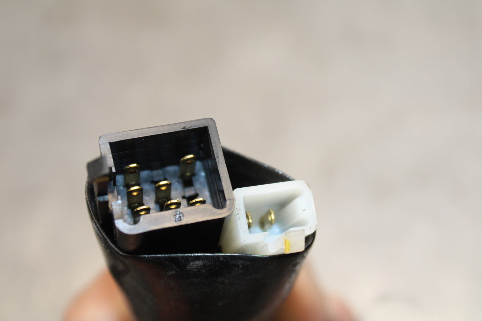 18-23 KAWASAKI NINJA 400 LEFT CLIP ON HANDLE HORN SIGNALS SWITCH SWITCHES BB660