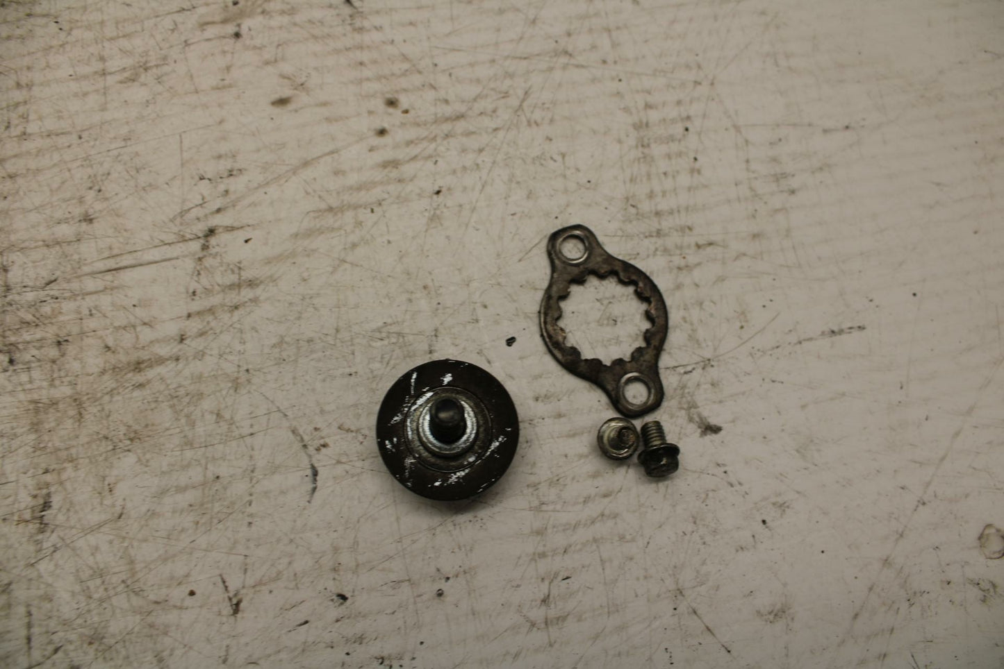 90-07 KAWASAKI ZZR 250 FRONT SPROCKET HARDWARE BB298