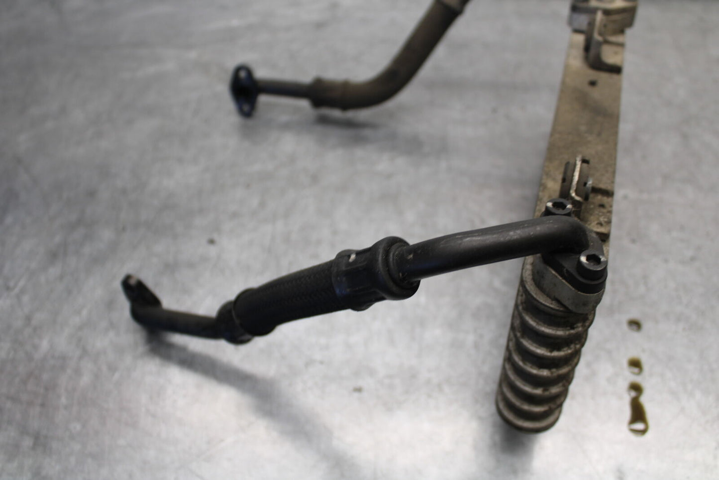 05-06 SUZUKI GSXR1000 ENGINE MOTOR OIL COOLER BB663