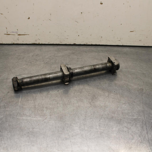 05-06 HONDA CBR600RR REAR AXLE BACK WHEEL RIM BOLT AXEL 42301-MEE-D00 BB624