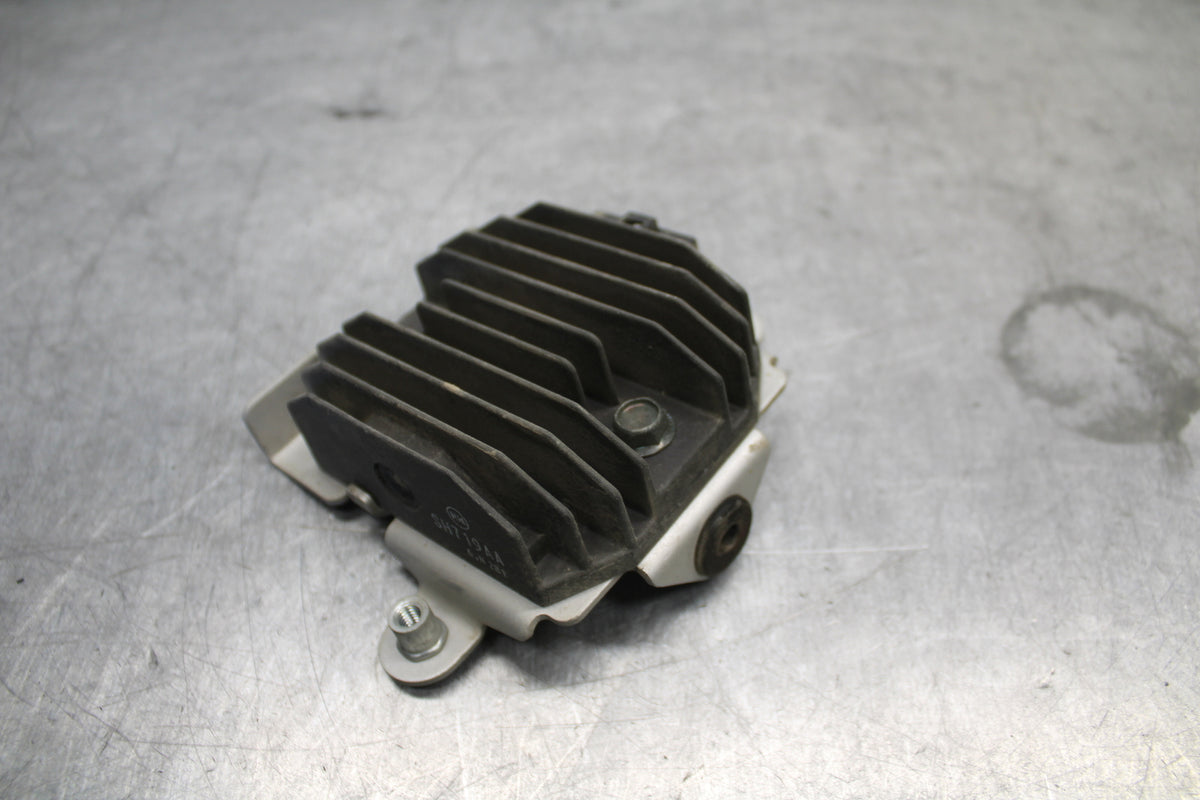 07-09 YAMAHA FZ6 RECTIFIER VOLTAGE REGULATOR BB713