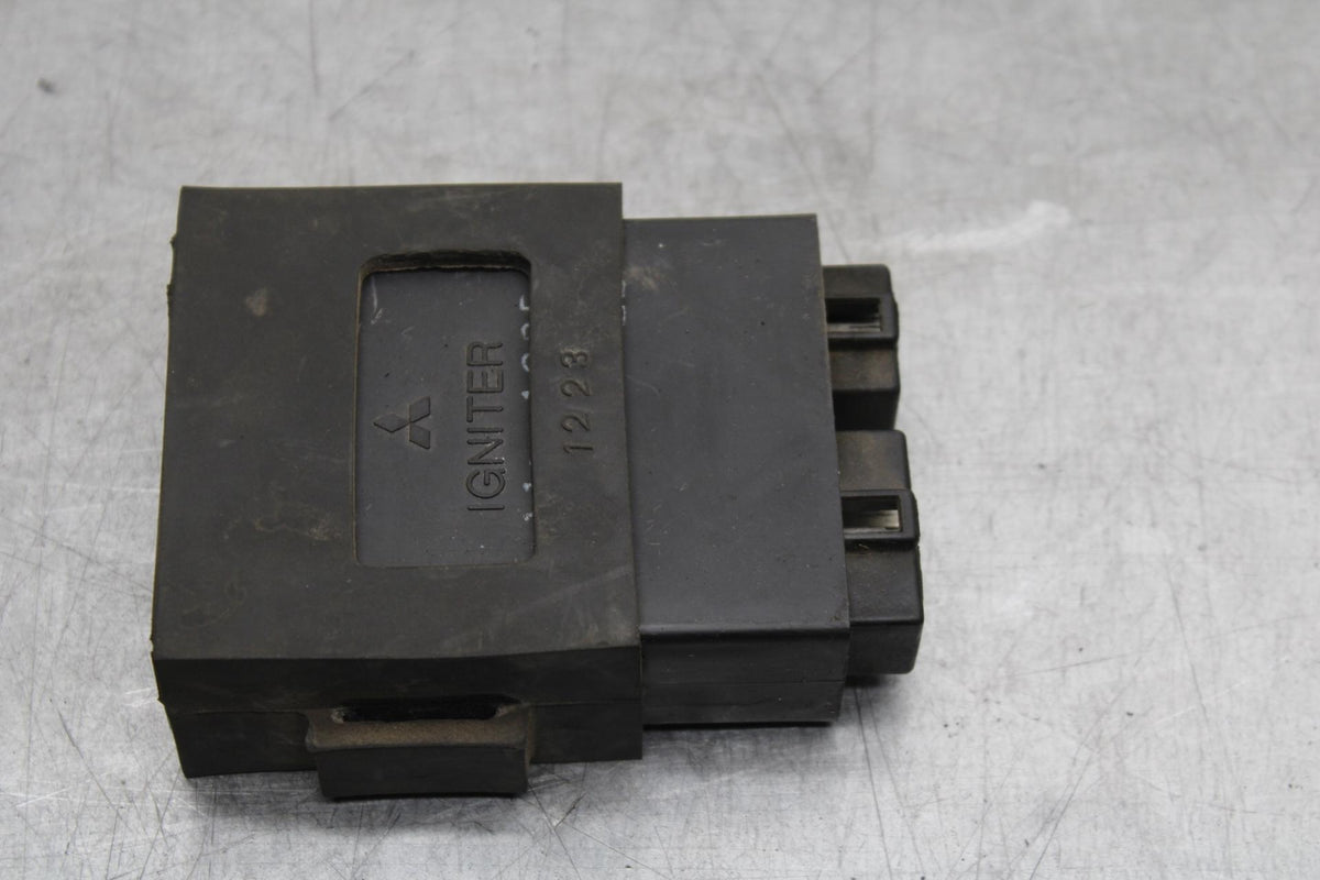 00-01 KAWASAKI ZZR600 ECU COMPUTER CONTROLLER UNIT BLACK BOX ECM CDI  BB568