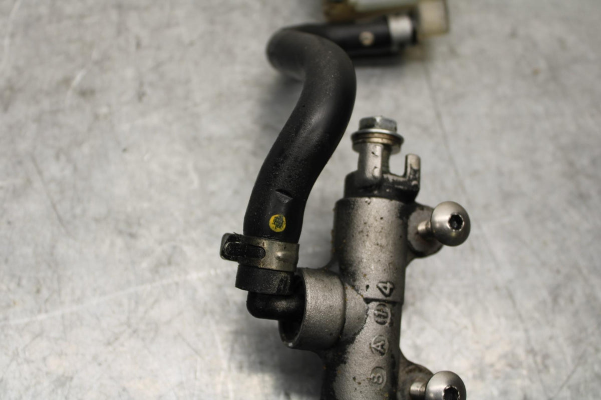 08-10 SUZUKI GSXR750 REAR BACK BRAKE MASTER CYLINDER W RESERVOIR BB58