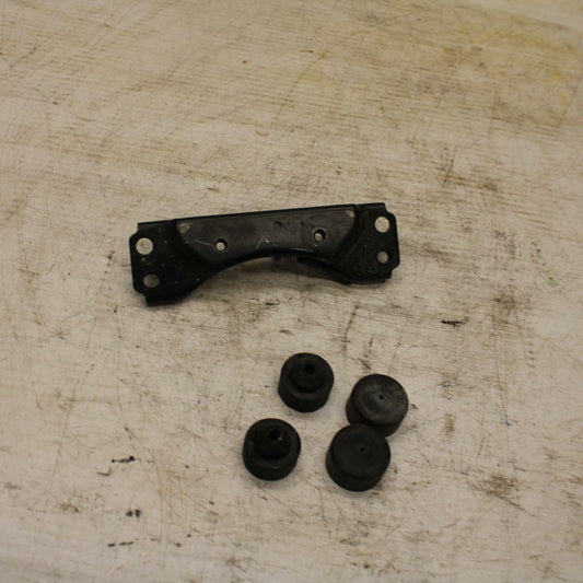 11-12 KAWASAKI NINJA 400 EX400 C GAS TANK FUEL  PETROL RESERVOIR BRACKET BB358