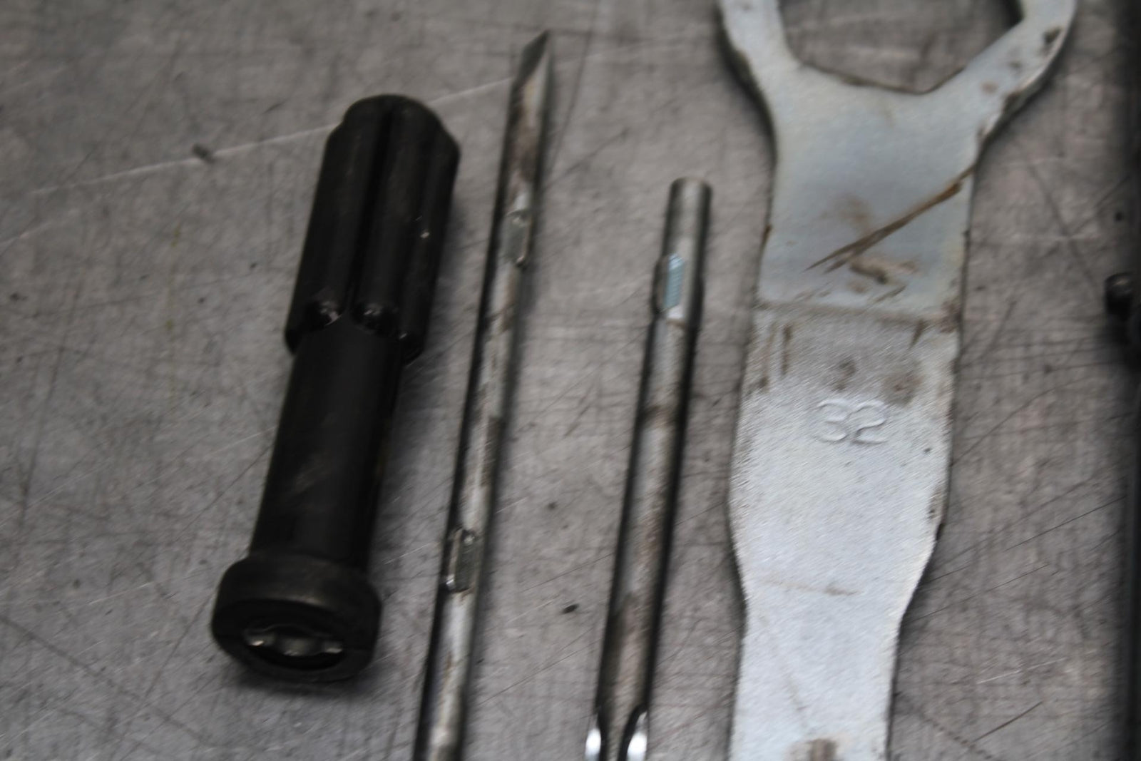 09-12 KAWASAKI NINJA ZX6R ZX600R STOCK TOOLS TOOL BAG KIT SET 56007-0052 BB617