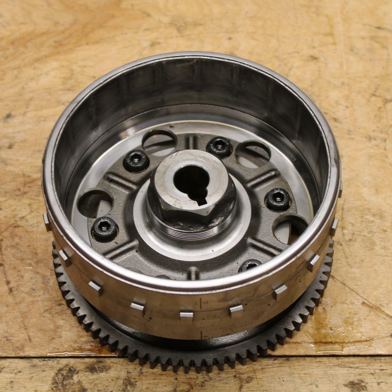 09-10 SUZUKI BOULEVARD M109R STATOR MAGNETO ALTERNATOR FLYWHEEL ROTOR BB318