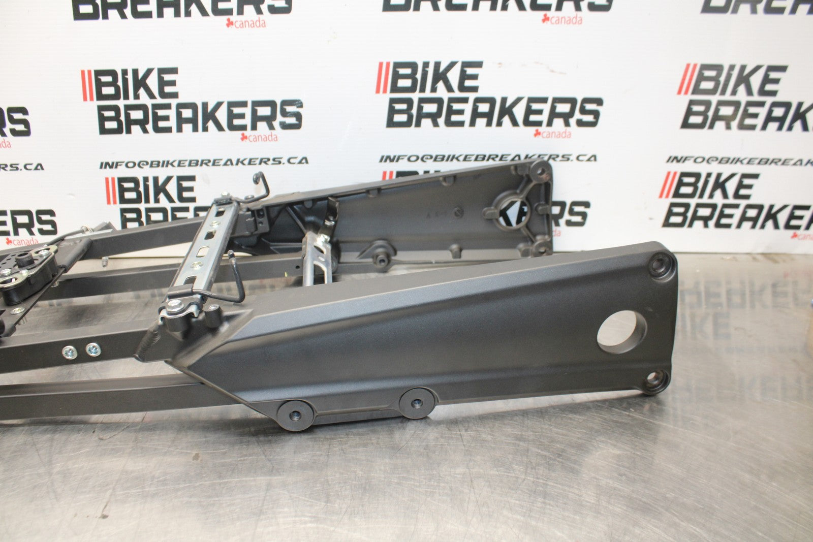 23-24 KAWASAKI NINJA ZX14R NEW! REAR SUBFRAME BACK SUB FRAME BB764