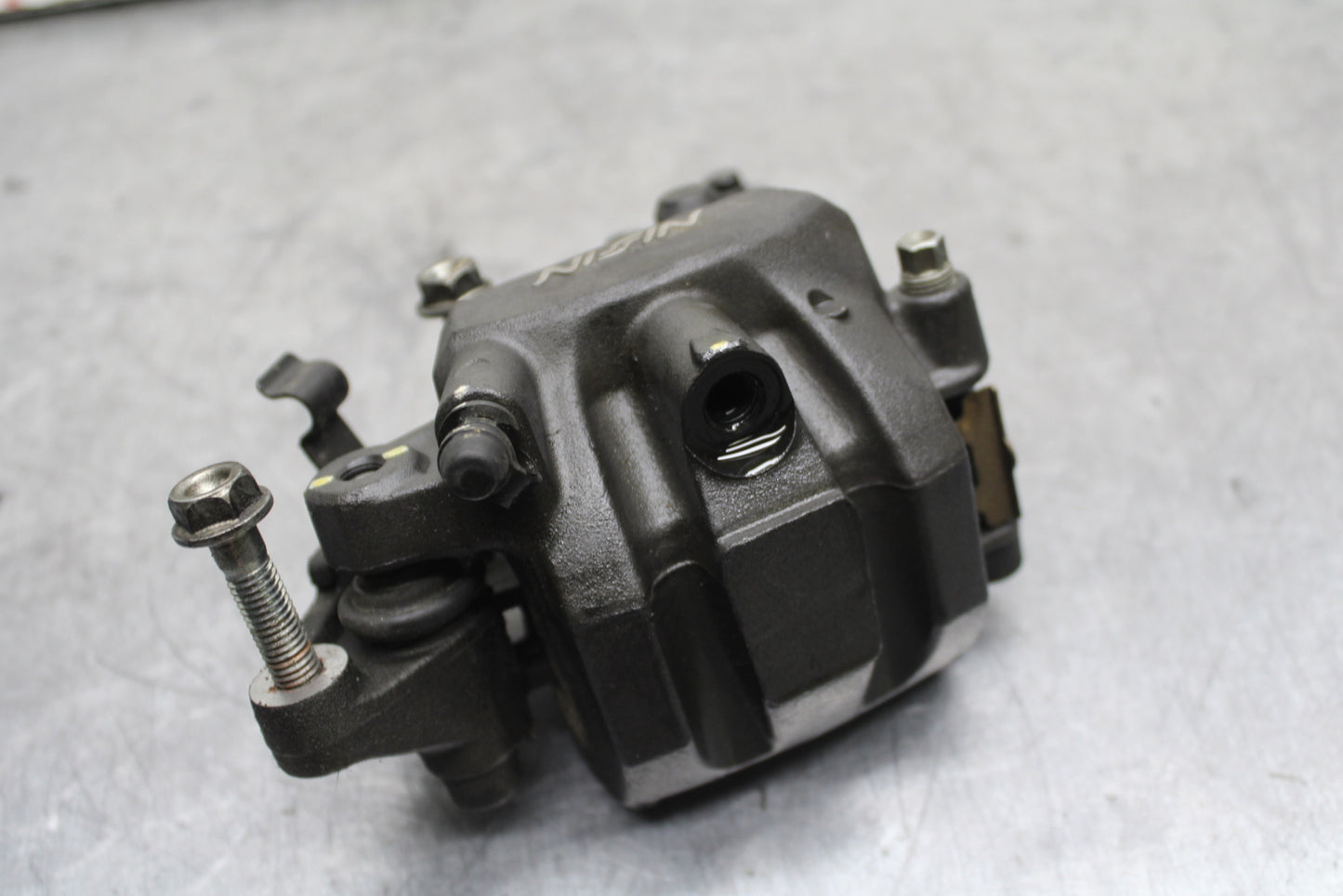 15-16 HONDA CB300F RIGHT FRONT BRAKE CALIPER BB740