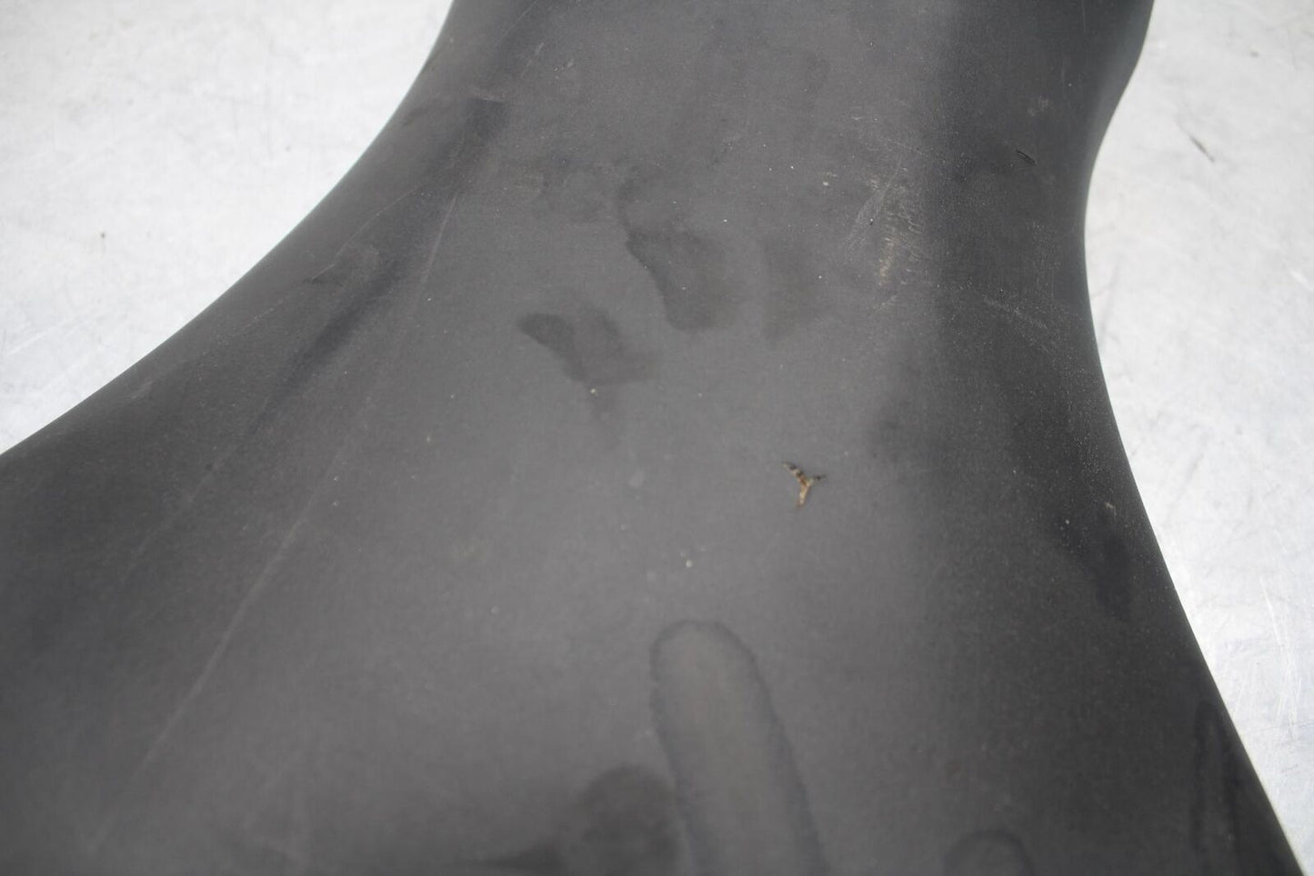 06-07 SUZUKI GSXR750 FRONT DRIVERS SEAT PAD SADDLE PILLION BB424