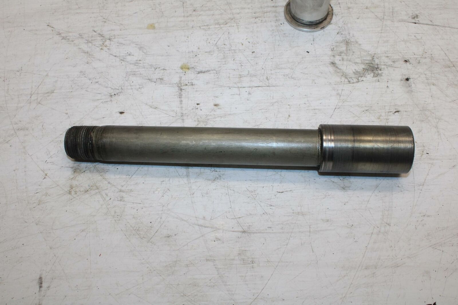 04-05 SUZUKI GSXR750 FRONT WHEEL RIM AXLE PIVOT BOLT BB270