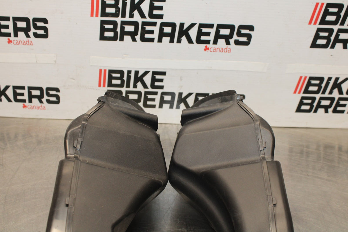11-24 SUZUKI GSXR750 RIGHT LEFT AIR INTAKE DUCTS BB880