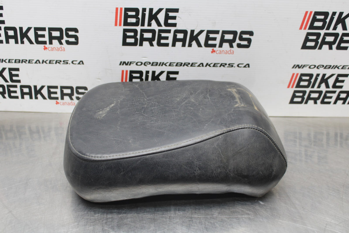 05-09 SUZUKI BOULEVARD C90 REAR BACK PASSENGER SEAT BB791