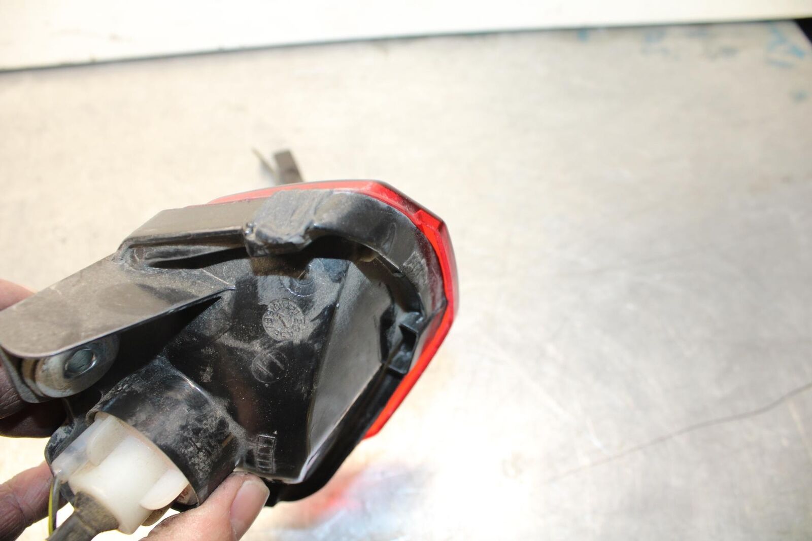 08-12 KAWASAKI NINJA 250R EX250J REAR TAIL TAILLIGHT BACK BRAKE LIGHT BB612