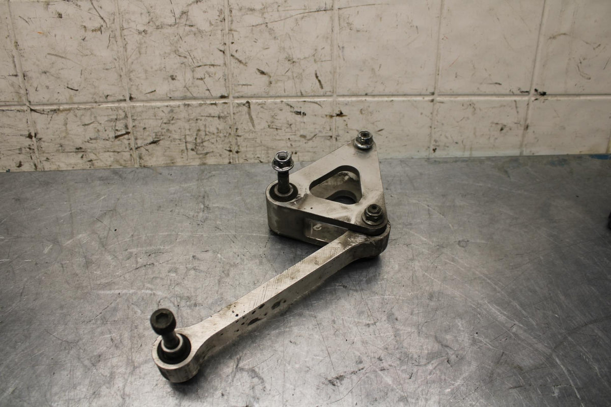 2007 Yamaha YZF R1 REAR DOGBONE SHOCK LINKAGE LINK BB575