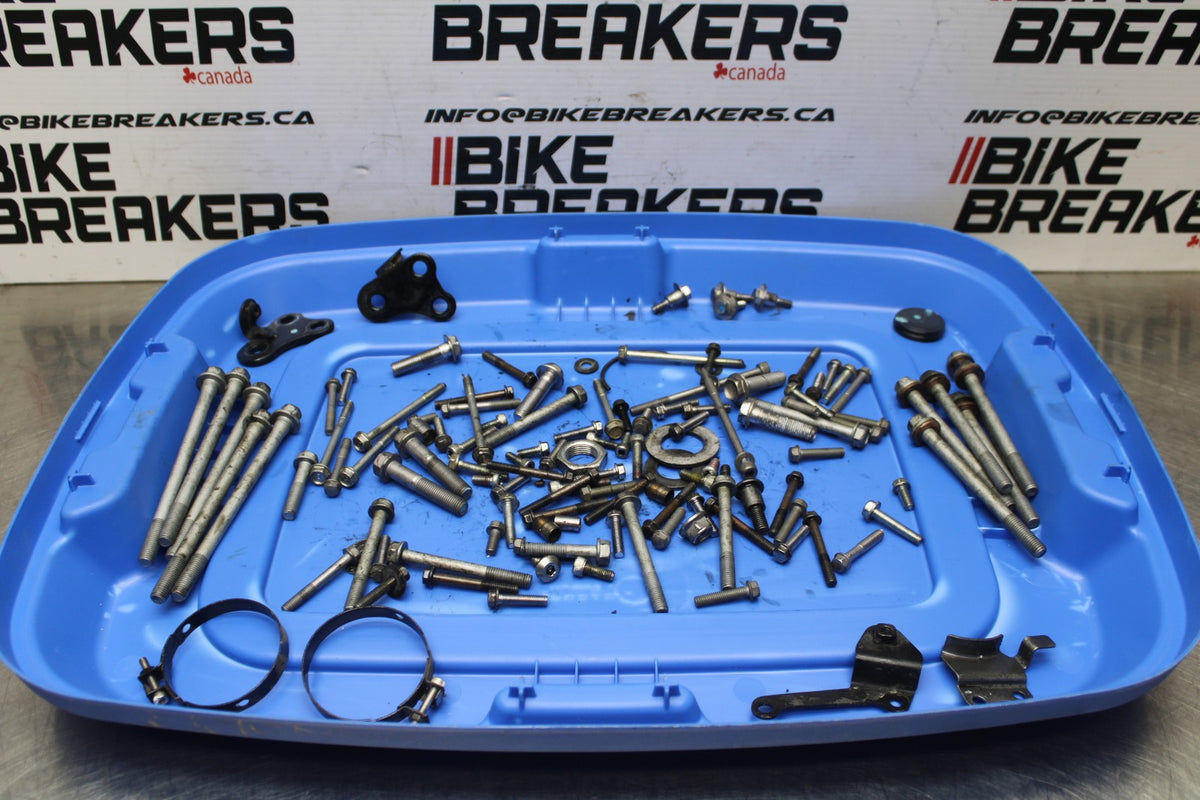 24 KAWASAKI NINJA 500 ABS ENGINE MOUNTING BOLTS HARDWARE MOTOR SCREWS BB818