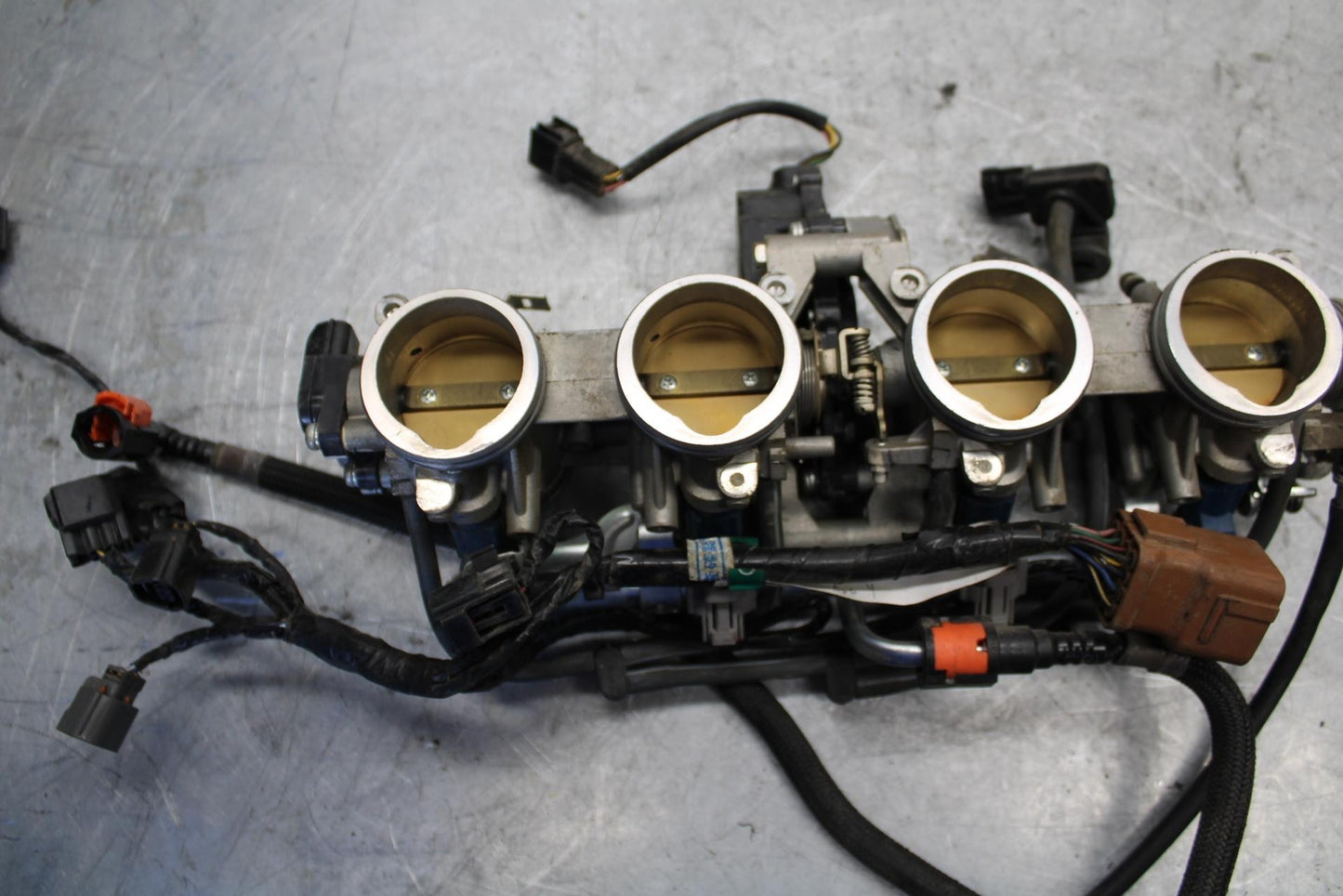 06-07 KAWASAKI NINJA ZX14R MAIN FUEL INJECTORS / THROTTLE BODIES bb433