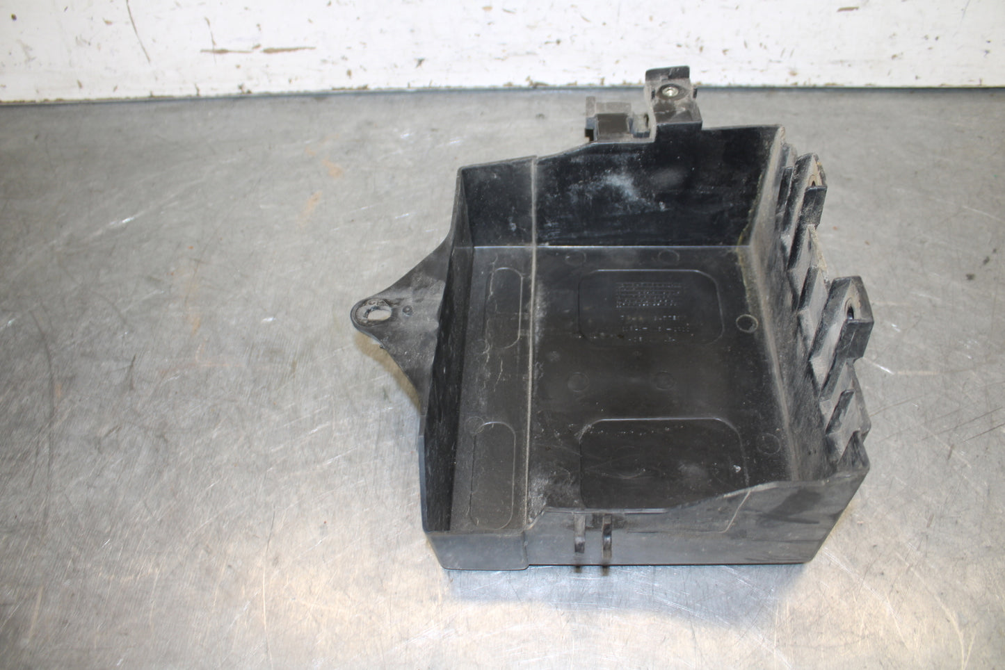 93-00 HONDA GOLDWING 1500 GL1500SE BATTERY TRAY BOX HOLDER BB700