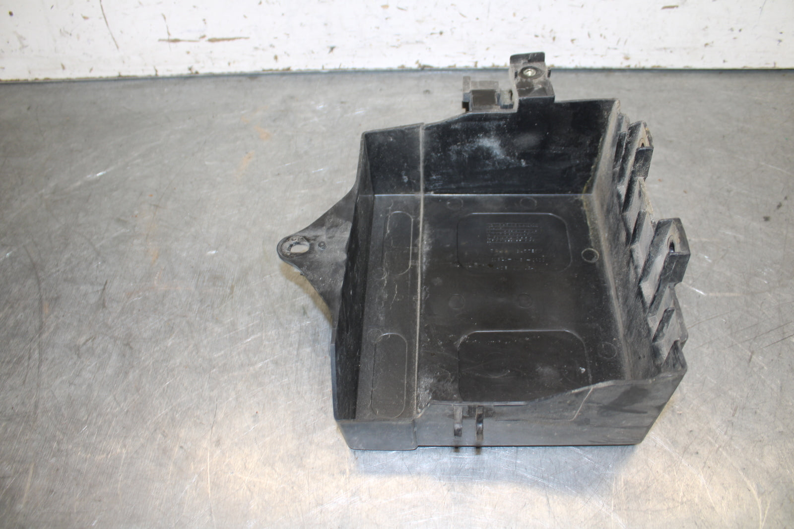 93-00 HONDA GOLDWING 1500 GL1500SE BATTERY TRAY BOX HOLDER BB700