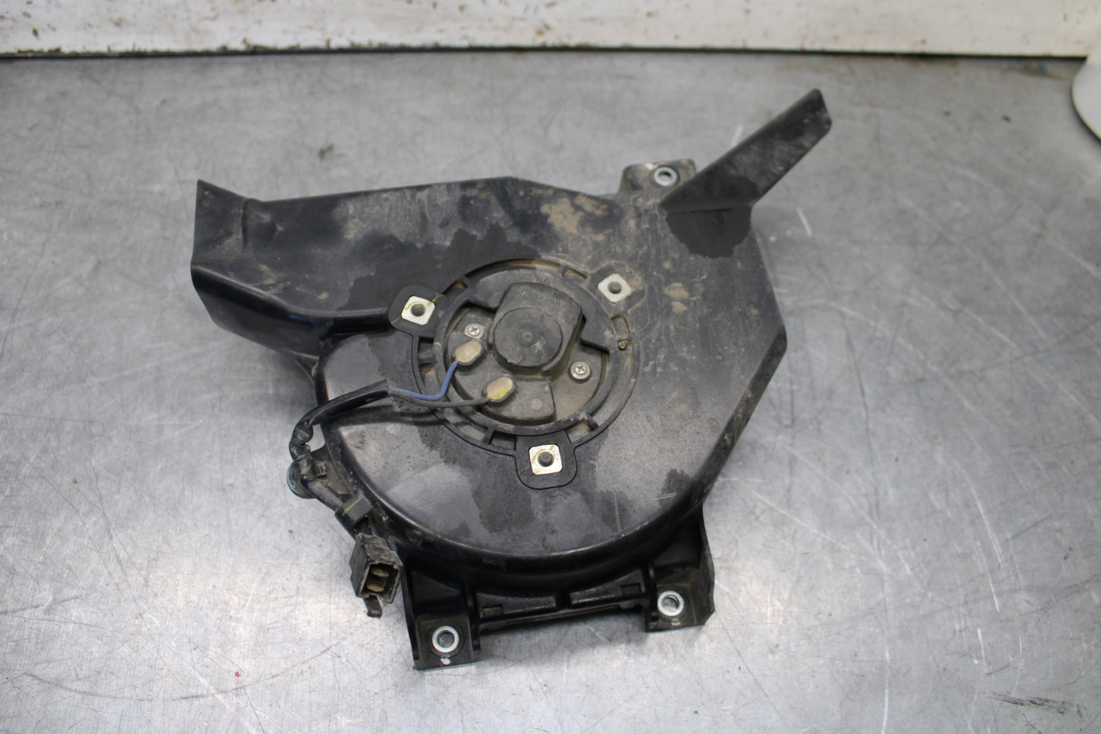 19-22 KAWASAKI Z400 ENGINE RADIATOR COOLING FAN BB708