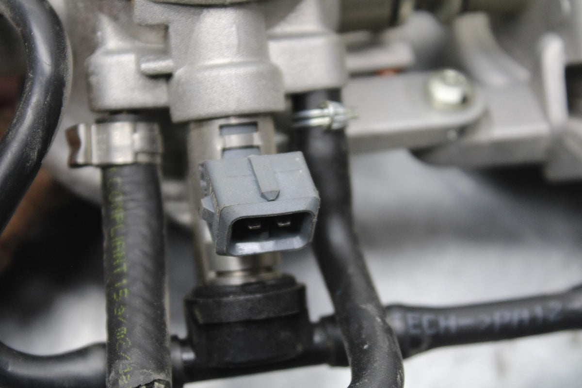 20-23 APRILIA RS660 MAIN FUEL INJECTORS / THROTTLE BODIES BB643