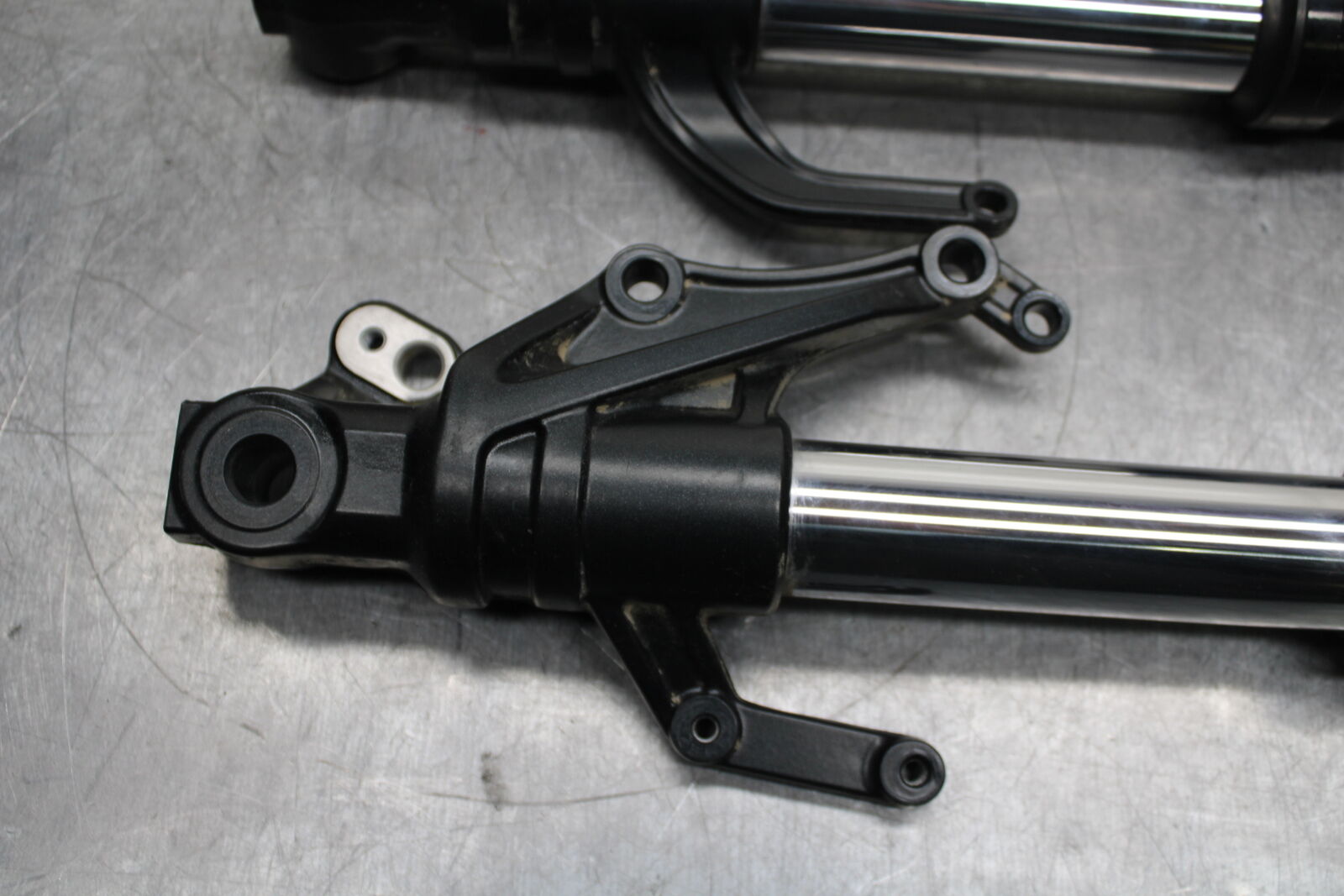 19-24 YAMAHA R3 FRONT FORKS SHOCK SUSPENSION SET PAIR BB736