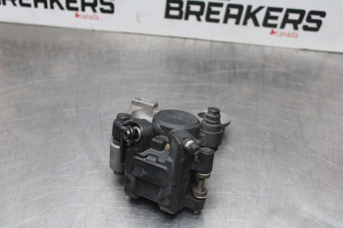 08-16 YAMAHA YZF R6 REAR BACK BRAKE CALIPER W MOUNT BRACKET BB856