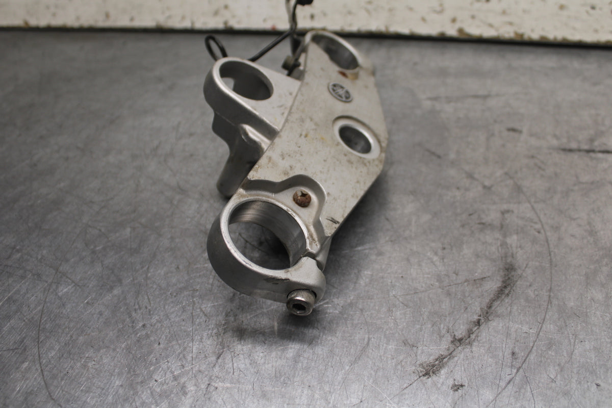 96-07 YAMAHA YZF600R FORKS UPPER TRIPLE TREE CLAMP  BB746