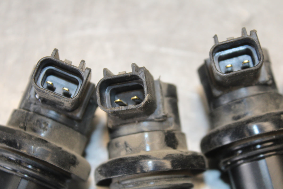 09-14 YAMAHA YZF R1 IGNITION COILS COIL SPARK PLUG CAPS 14B-82310-00-00 BB696