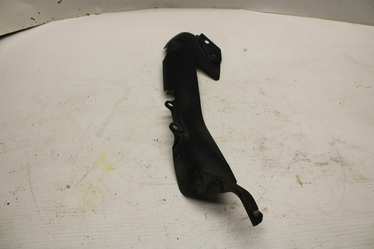 06 YAMAHA YZF R1 REAR BACK MUFFLER EXHAUST PIPE COVER HEAT SHIELD GUARD BB282