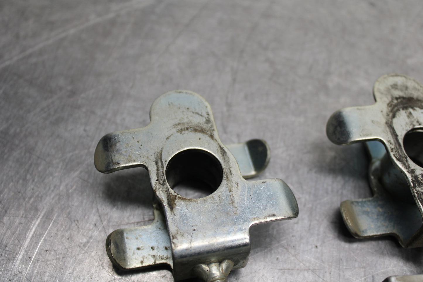 03 SUZUKI SV650S SWINGARM CHAIN TENSIONER ADJUSTMENT BRACKETS  BB130