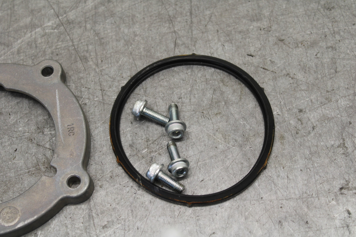 22-24 YAMAHA XSR900 FUEL PUMP GAS PETROL SENDER UNIT  BB683