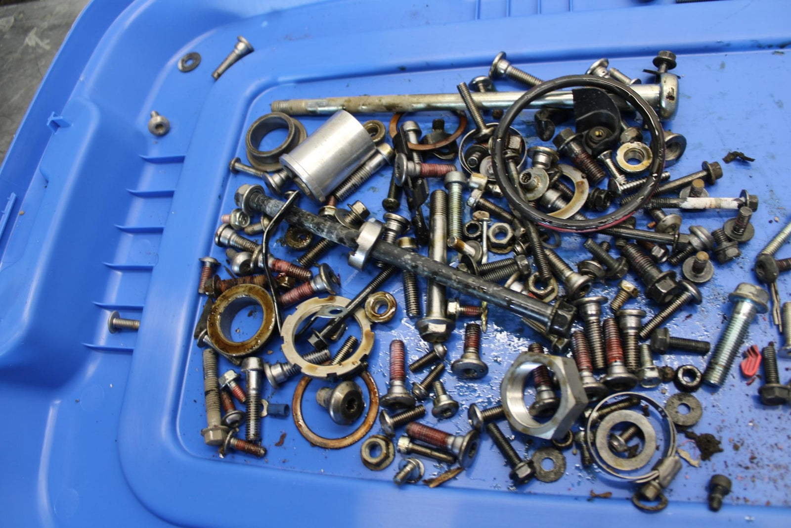 2012 Kawasaki Ninja ZX6R LEFTOVER MOUNTING BOLTS HARDWARE MOTOR SCREWS BB529