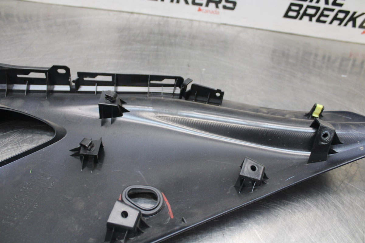 22-25 YAMAHA YZF R7 LEFT MID UPPER SIDE FAIRING COWL BB583