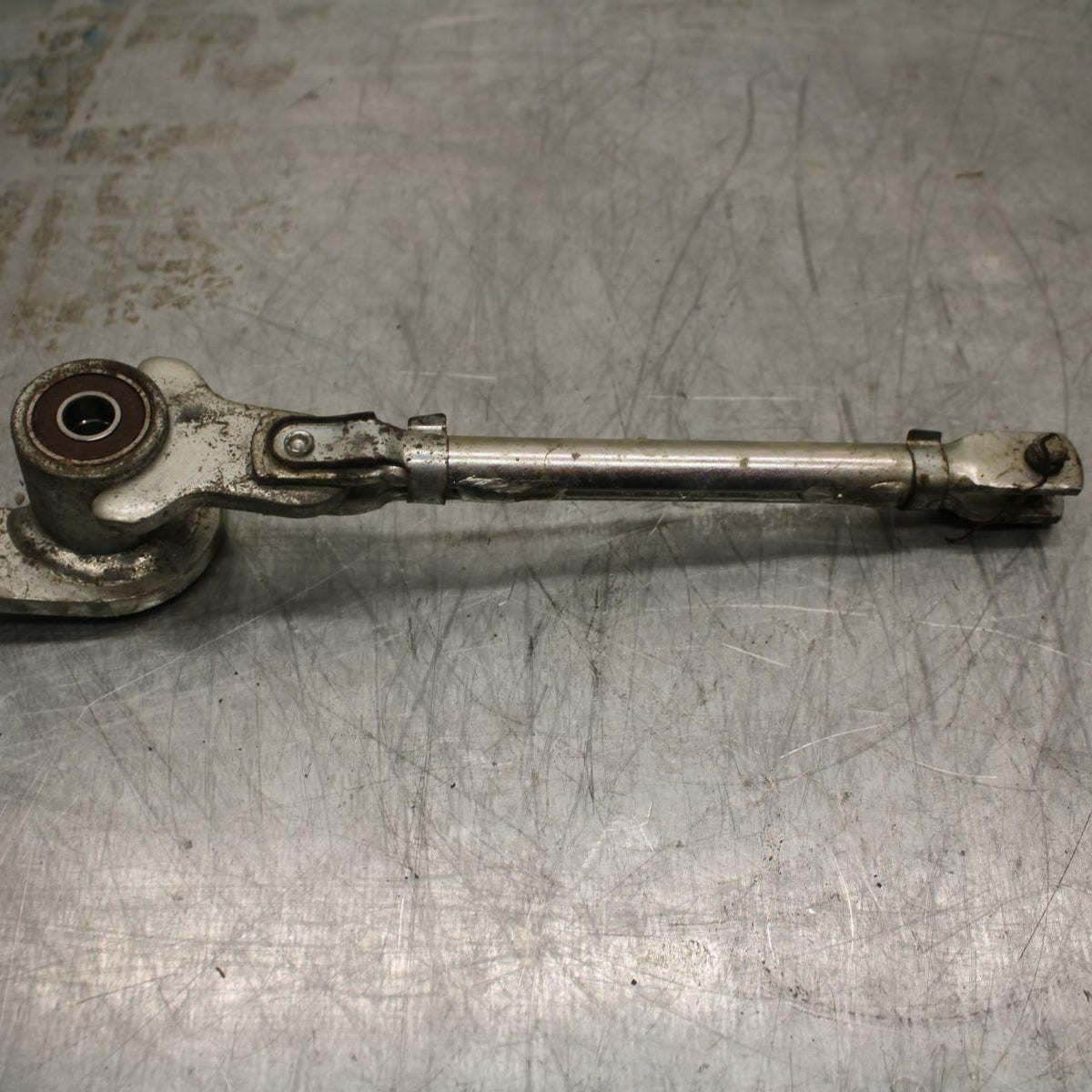 10-12 CAN AM SPYDER RT REAR BACK BRAKE ARM  BB415