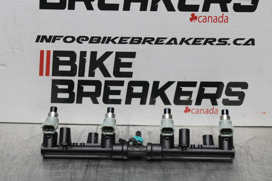 13-24 HONDA CBR600RR SECONDARY FUEL INJECTORS TOP AIRBOX GAS RAIL BB772