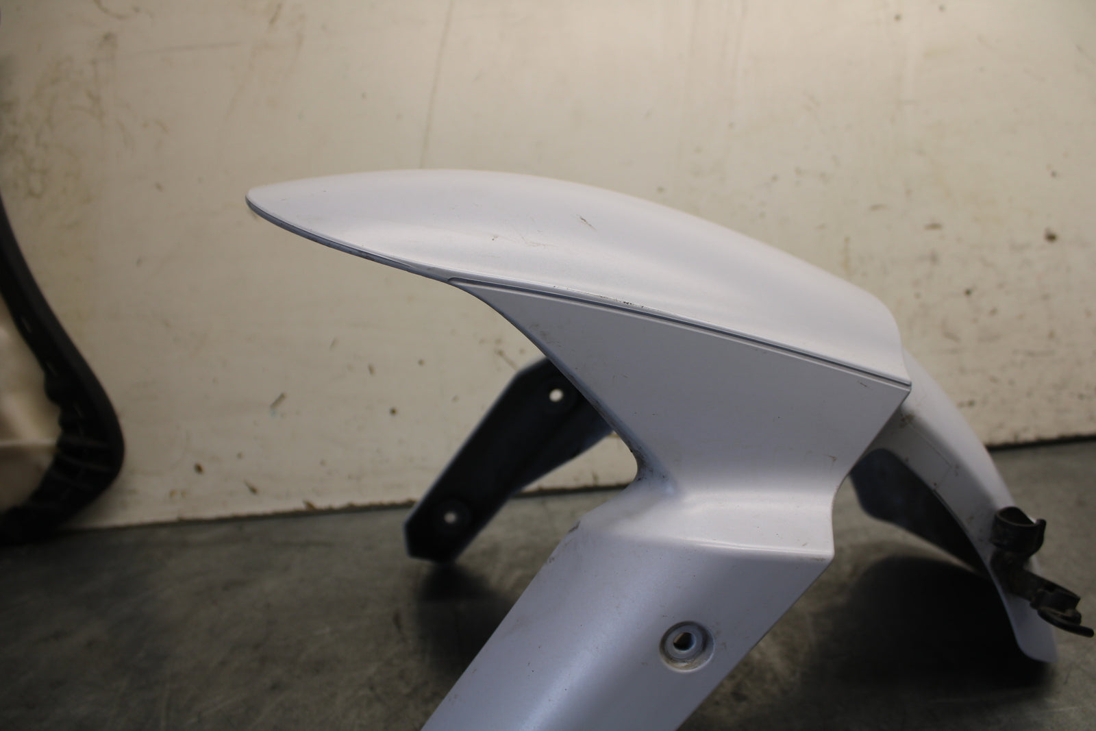 13-18 KAWASAKI NINJA ZX6R FRONT WHEEL FENDER COWL FAIRING BB682