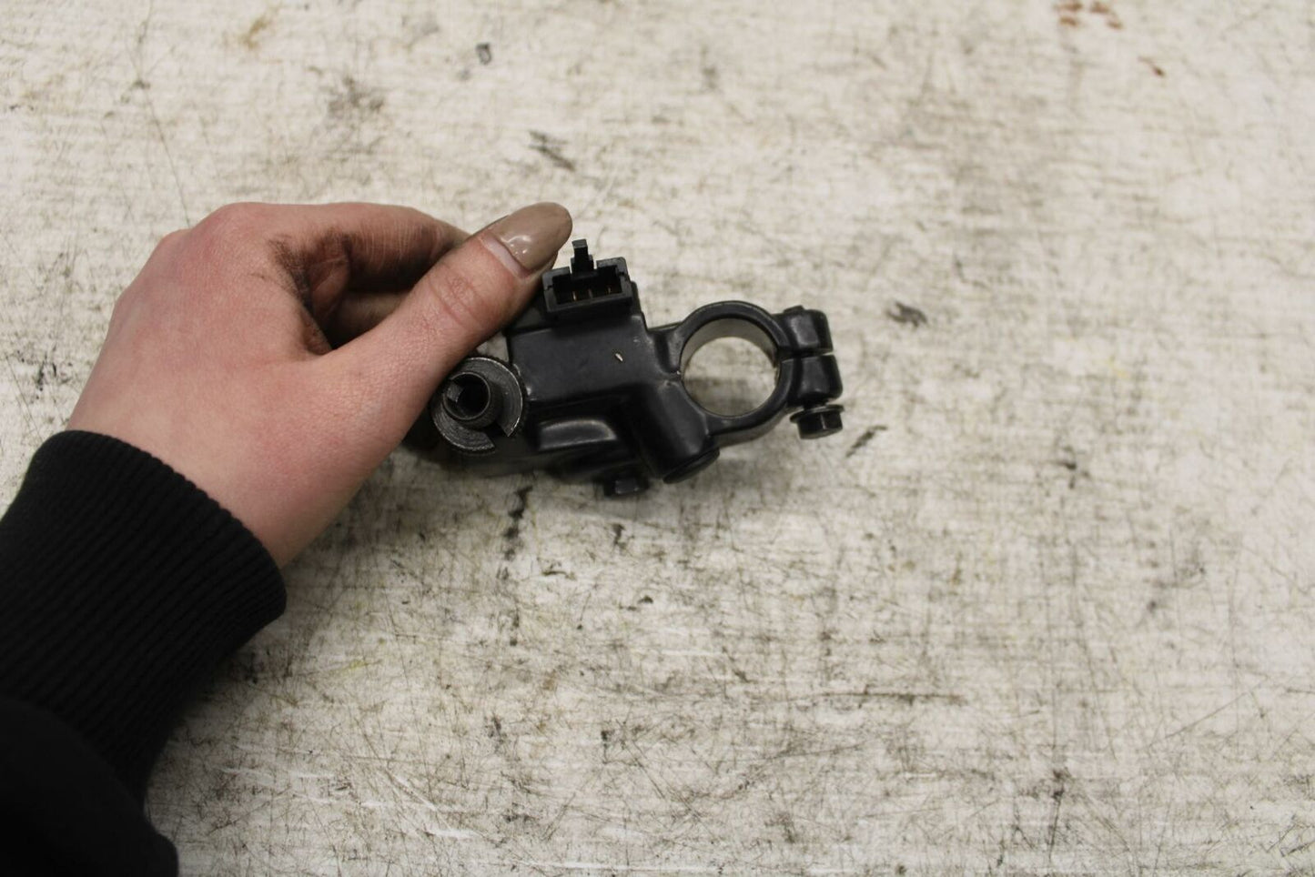 12-13 KAWASAKI EX300 NINJA CLUTCH LEVER PERCH MOUNT BRACKET BB373