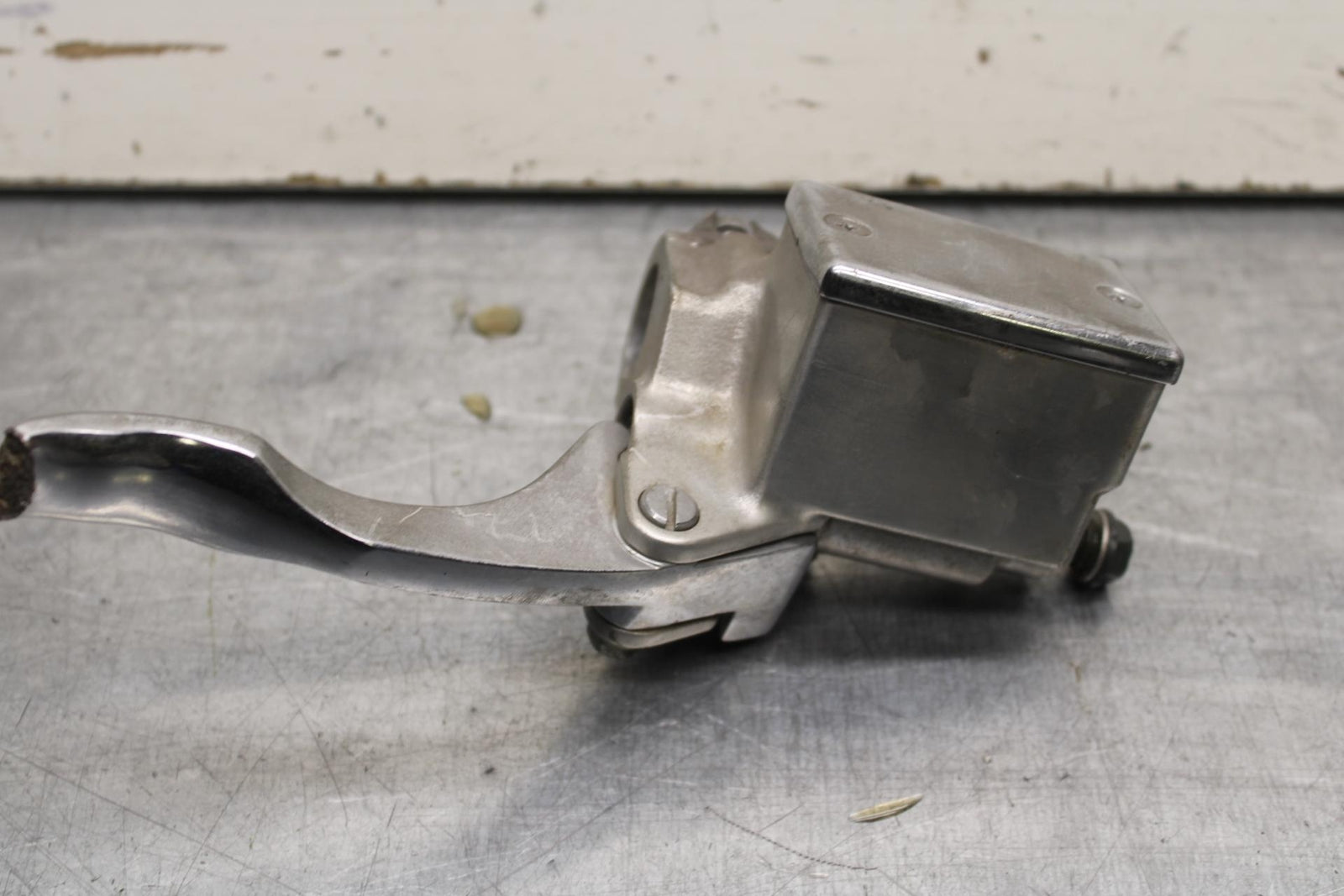 03-08 KAWASAKI VULCAN 1600 FRONT BRAKE MASTER CYLINDER BB616