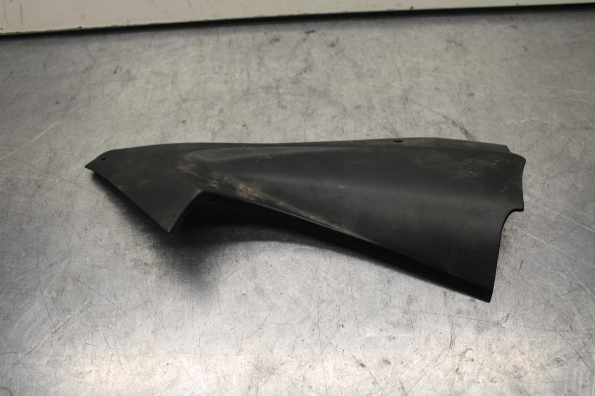 2007 Yamaha YZF R6 LEFT FRONT DUCT COVER PANEL COWL BB80