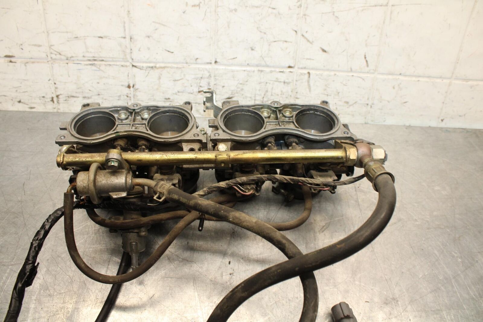 2006 Honda CBR600F4i MAIN FUEL INJECTORS / THROTTLE BODIES 16400-MBW-A12 BB567
