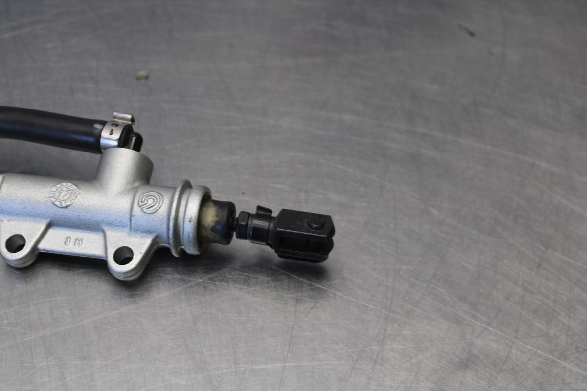 17-20 BMW S1000R REAR BACK BRAKE MASTER CYLINDER W RESERVOIR BB909