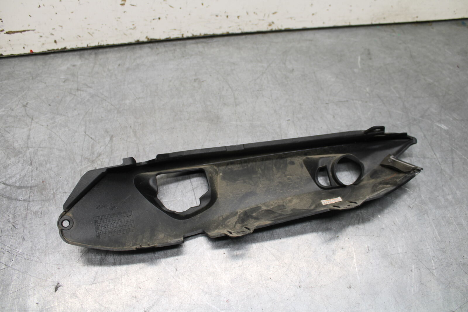 12-17 KAWASAKI ER-6N Z650 RIGHT REAR BACK TAIL FAIRING COWL SHROUD BB709