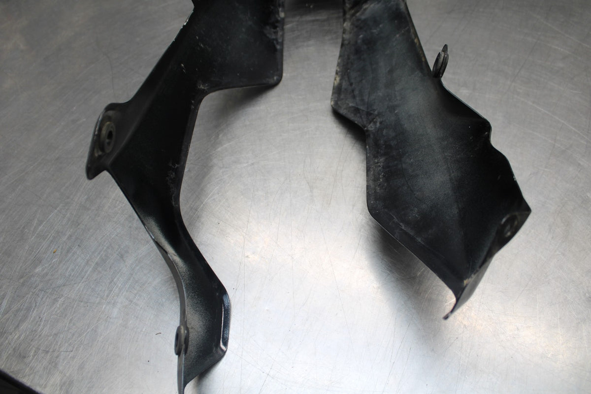 22-25 YAMAHA YZF R7 LOWER BOTTOM BELLY FAIRING COWL BB850