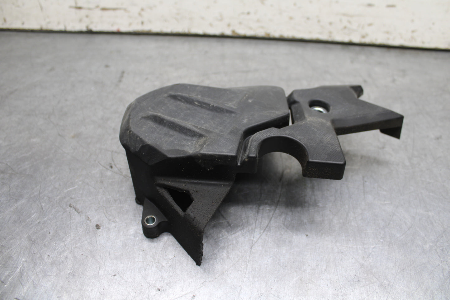 24 KAWASAKI NINJA 500 ABS ENGINE SPROCKET COVER BB744