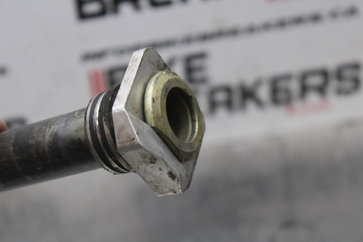 06-07 SUZUKI GSXR 600 REAR AXLE BACK WHEEL RIM PIVOT BOLT AXEL BB822