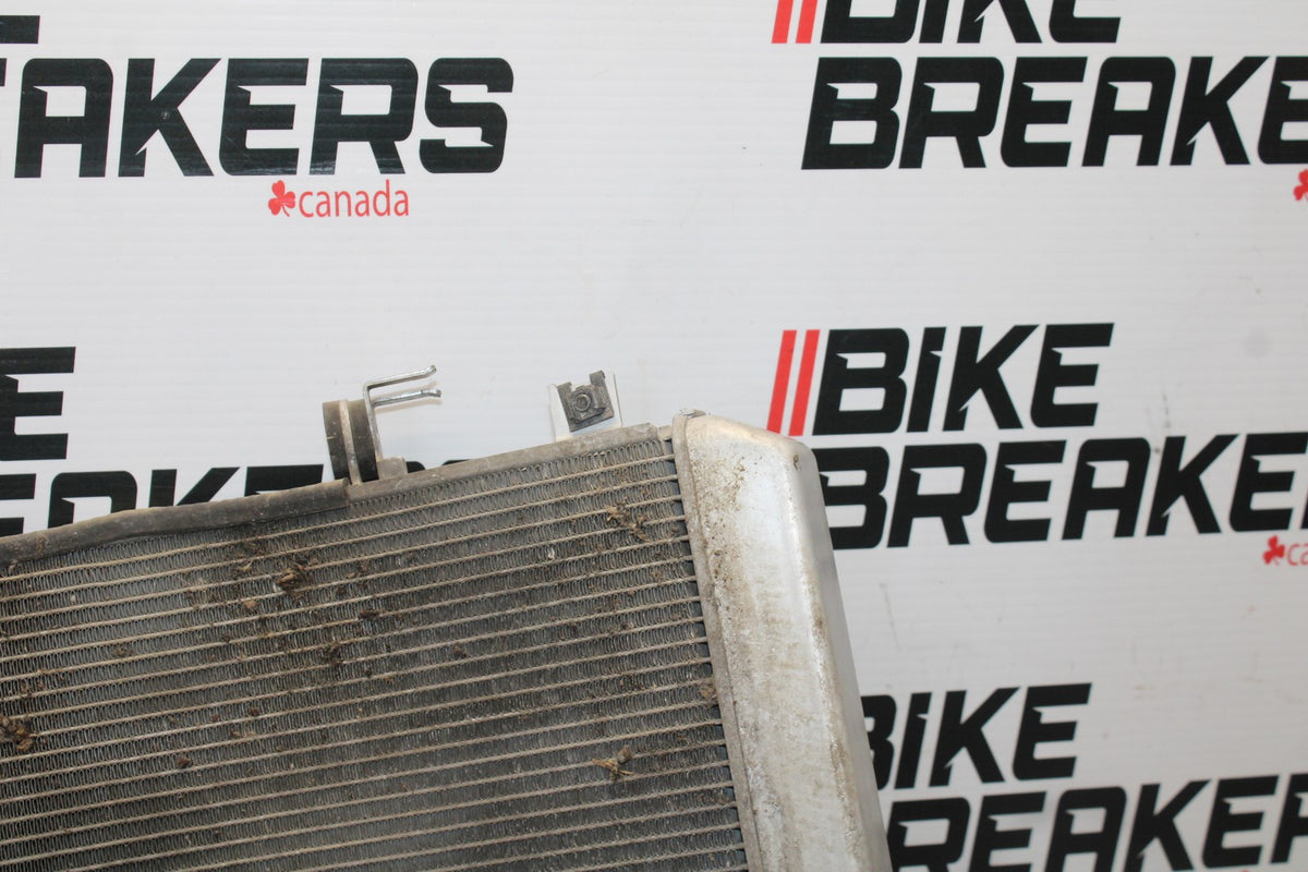 09 KAWASAKI CONCOURS 14 ZG1400B ENGINE RADIATOR MOTOR COOLING RADIATER BB875