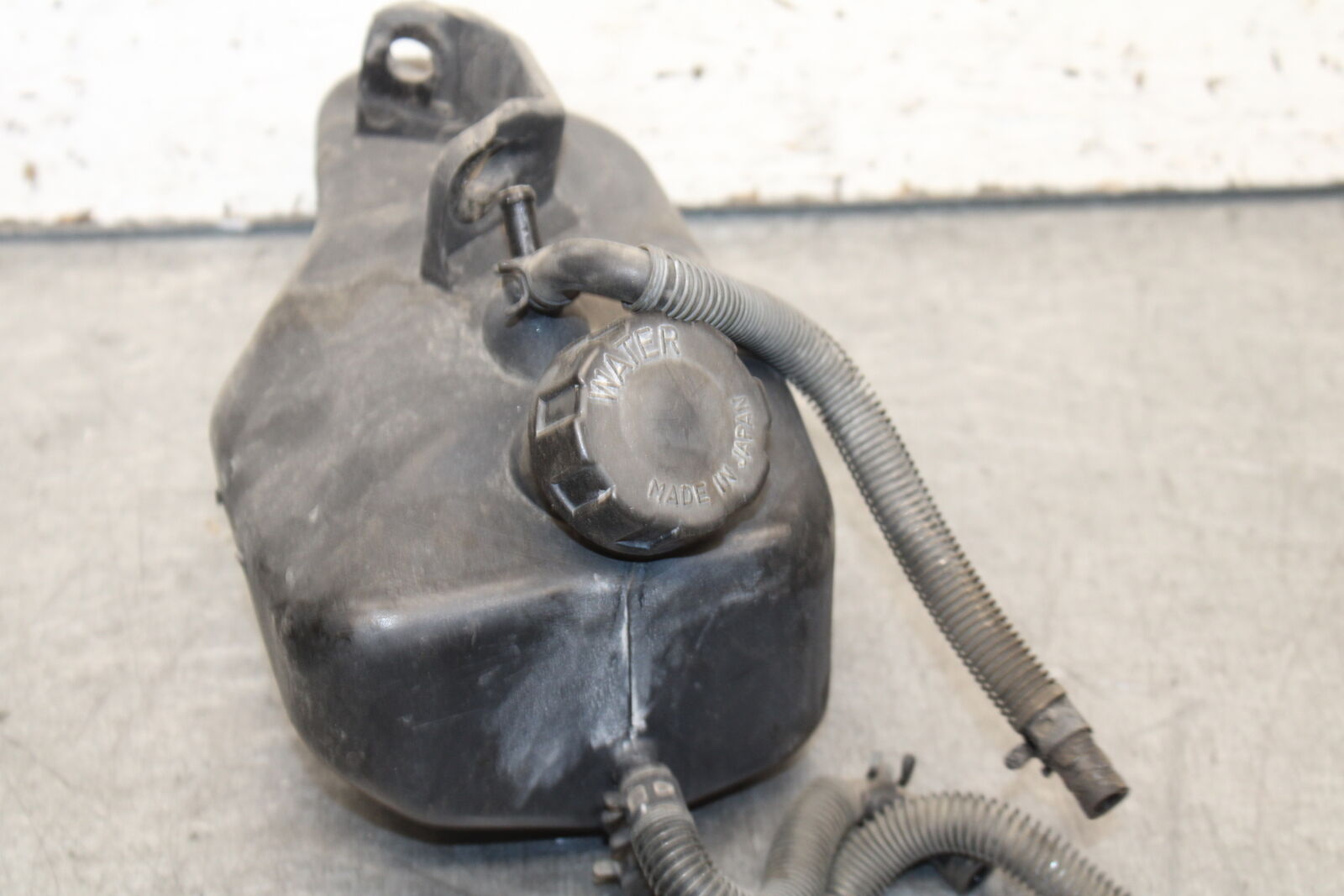 85-86 SUZUKI MADURA 1200 COOLANT WATER TANK RESERVOIR BOTTLE  BB691
