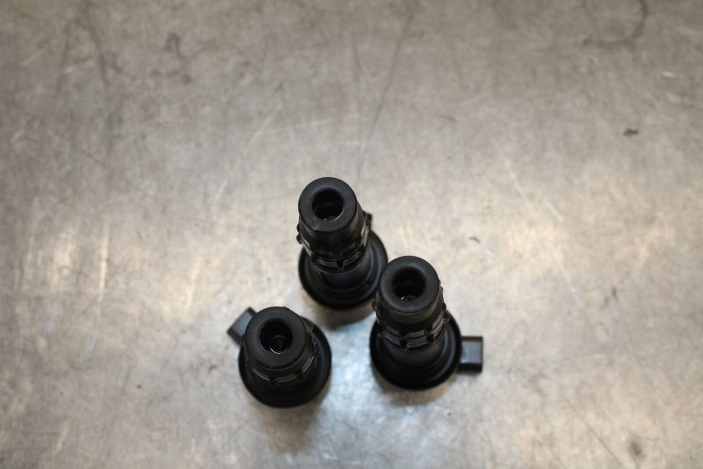 22-24 YAMAHA XSR900 IGNITION COILS COIL SPARK PLUG CAPS  BB683