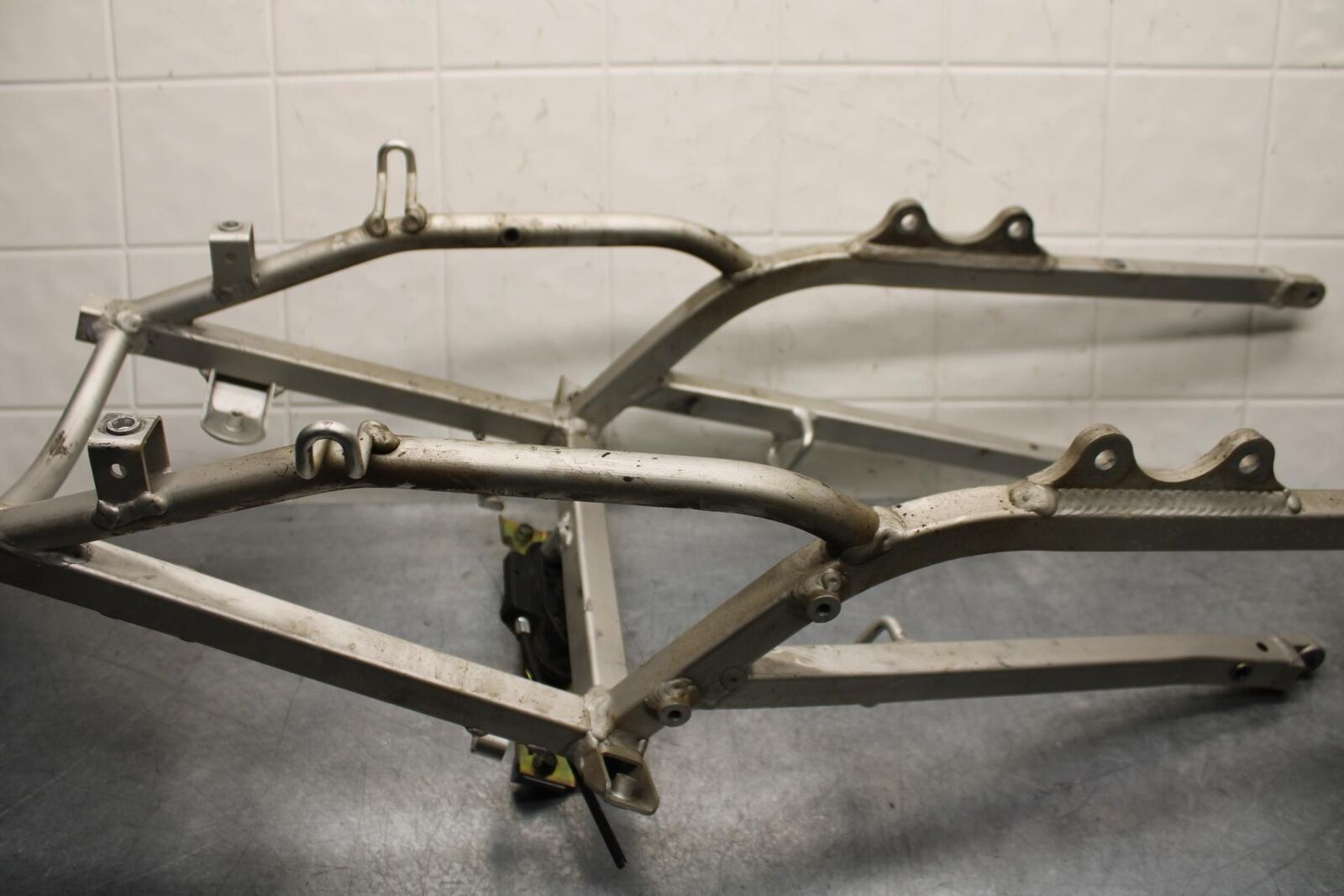 2001 to 03Suzuki GSXR600/750 REAR SUBFRAME BACK SUB FRAME  BB584